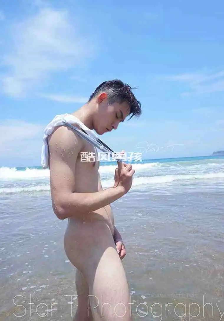 阳光先生ANDY写真特辑 - 海滩上的性感尤物